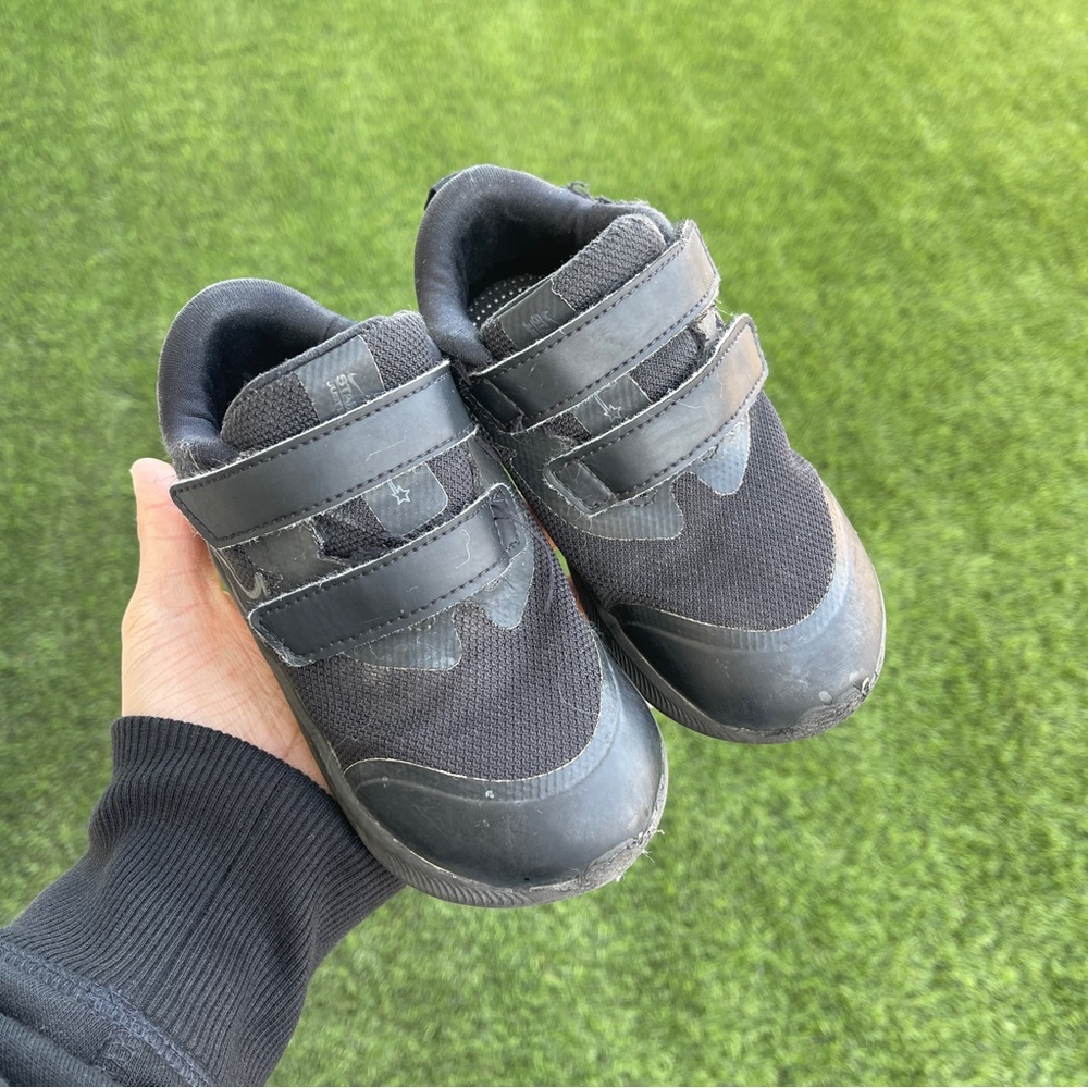 Nike toddler shoes